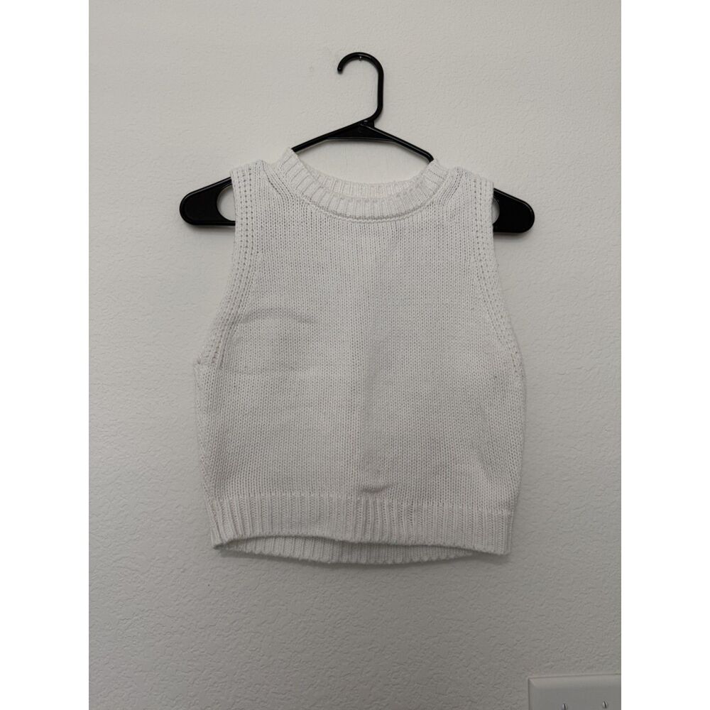 LE LIS Cropped Knit Tank Top Sweater - Cream